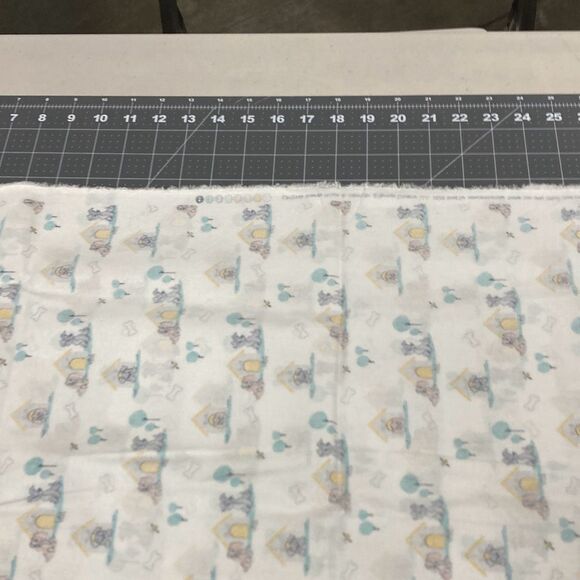 Joann's Fabric Scamps Pattern 100% Cotton 29x40 inches (K13) - Picture 5 of 5